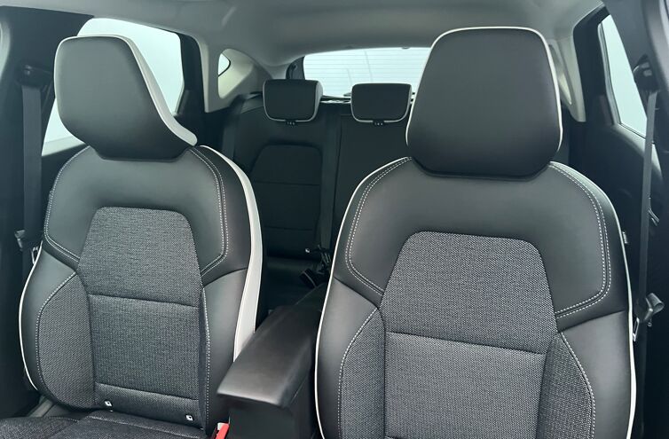RENAULT Captur SUV Hybride rechargeable Essence