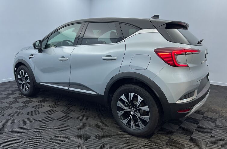 RENAULT Captur SUV Hybride rechargeable Essence