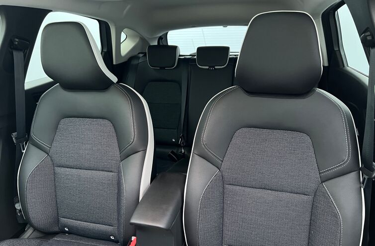 RENAULT Captur SUV Hybride rechargeable Essence