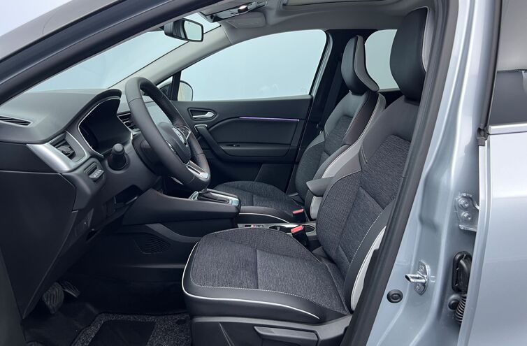RENAULT Captur SUV Hybride rechargeable Essence