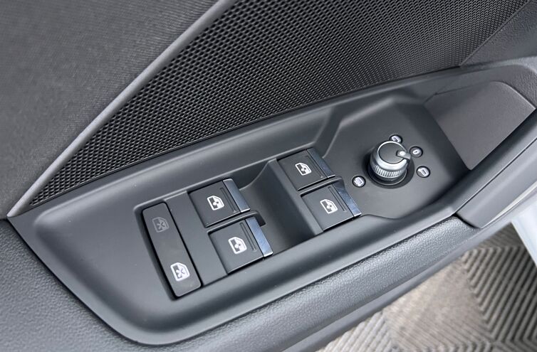 AUDI A3 Sportback Berline Essence Hybride