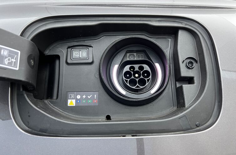 CITROEN C5 X Berline Hybride rechargeable Essence