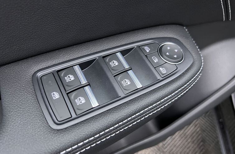 RENAULT Arkana SUV Essence Hybride