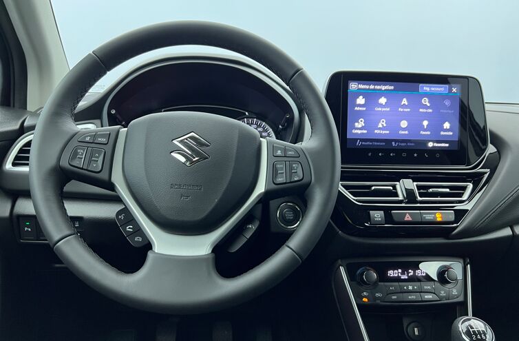 SUZUKI S-Cross SUV Hybride Essence