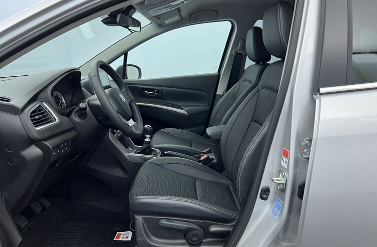 SUZUKI S-Cross SUV Hybride Essence