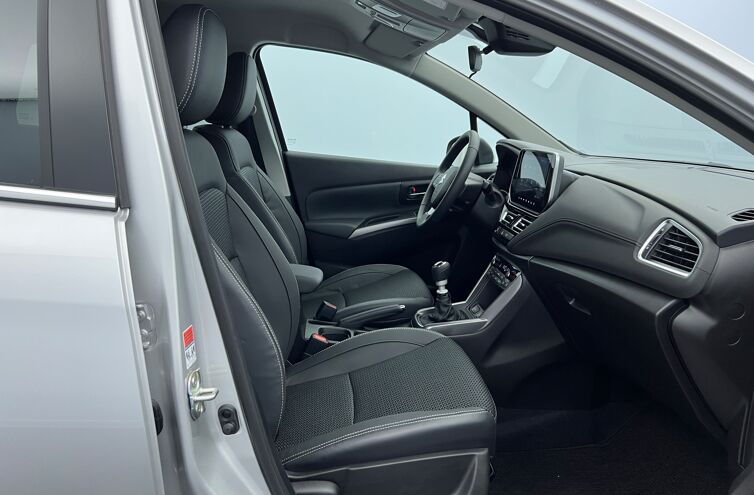 SUZUKI S-Cross SUV Hybride Essence