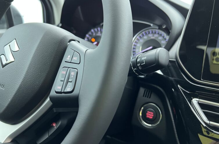 SUZUKI S-Cross SUV Hybride Essence