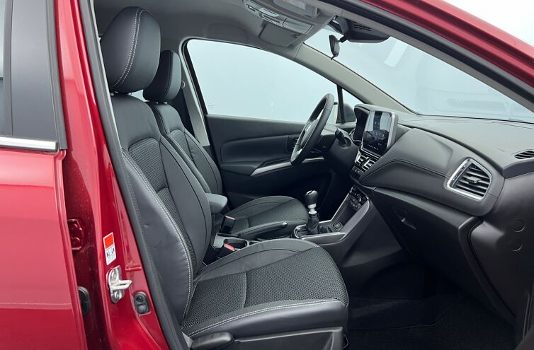 SUZUKI S-Cross SUV Hybride Essence
