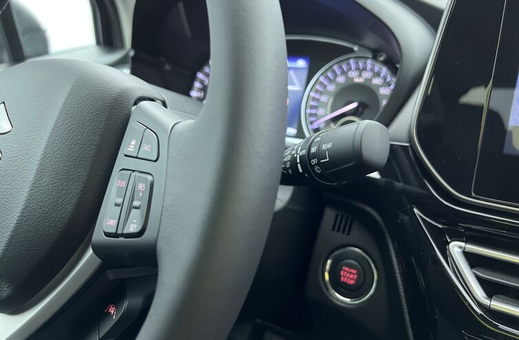 SUZUKI S-Cross SUV Hybride Essence