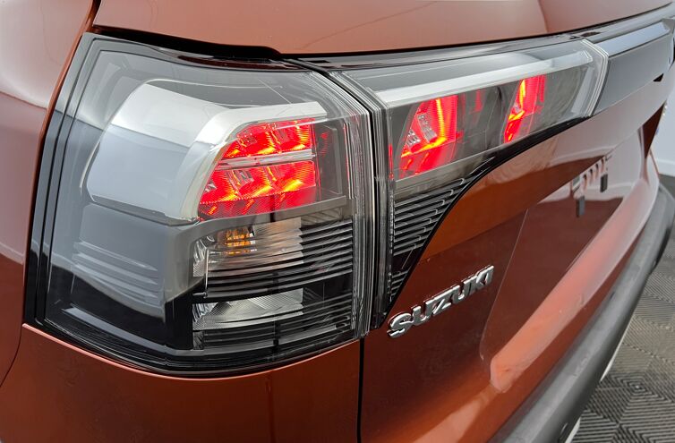 SUZUKI S-Cross SUV Hybride Essence