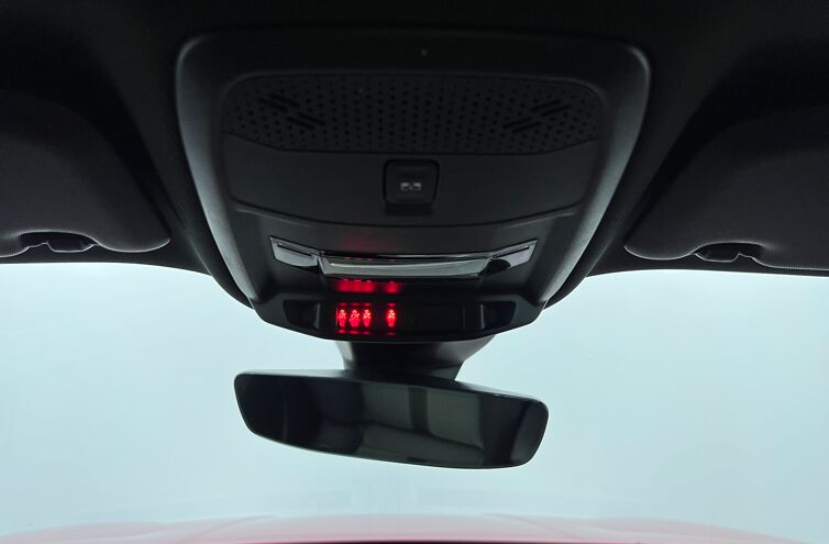 PEUGEOT 2008 SUV Essence