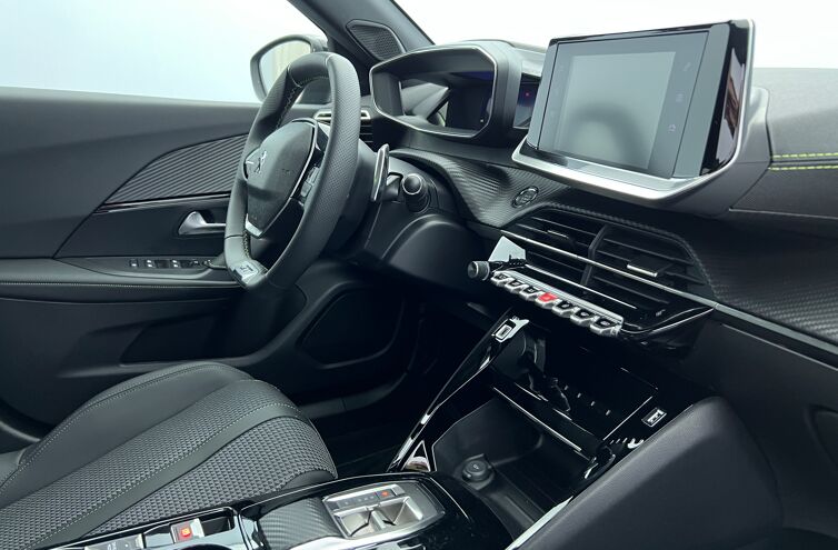 PEUGEOT 2008 SUV Essence