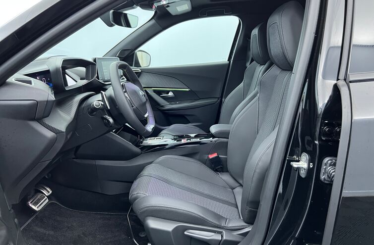 PEUGEOT 2008 SUV Essence