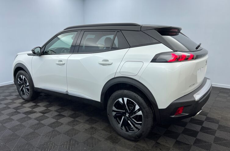 PEUGEOT 2008 SUV Essence
