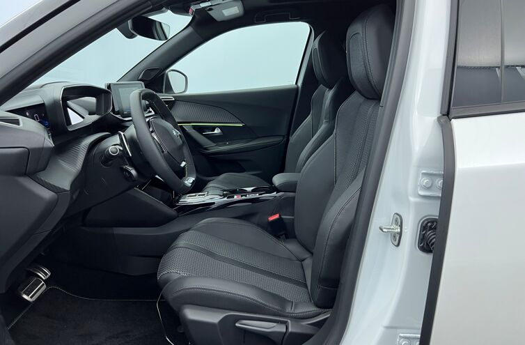PEUGEOT 2008 SUV Essence