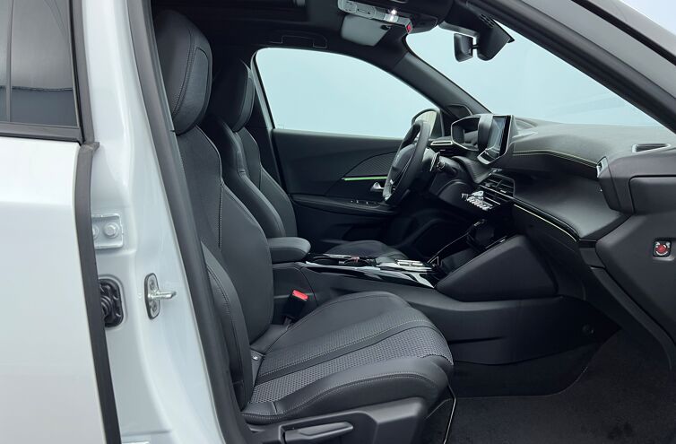 PEUGEOT 2008 SUV Essence