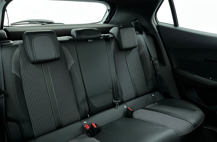 PEUGEOT 2008 SUV Essence