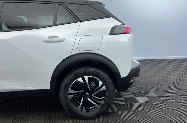 PEUGEOT 2008 SUV Essence