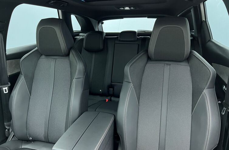 PEUGEOT 3008 SUV Essence