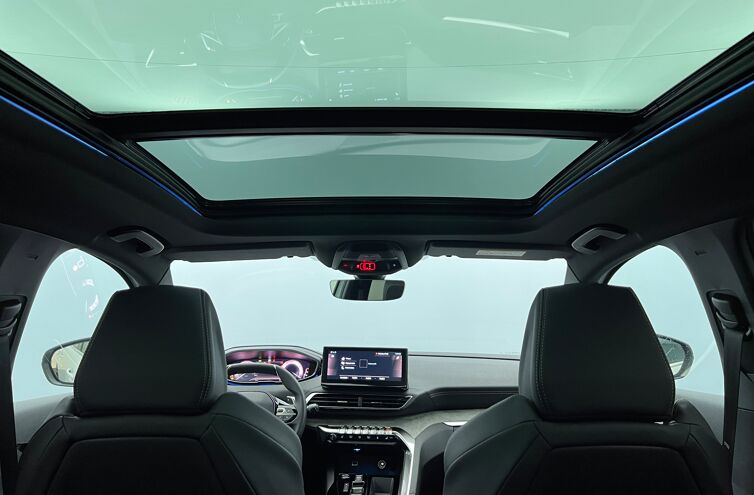 PEUGEOT 3008 SUV Essence