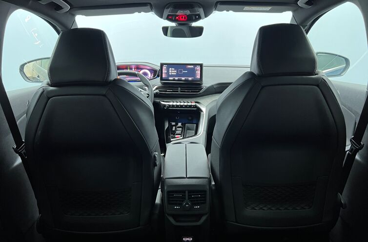 PEUGEOT 3008 SUV Essence