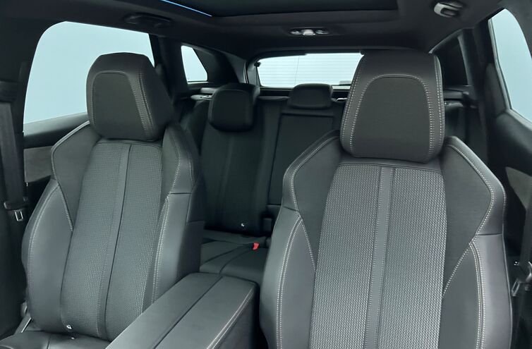 PEUGEOT 3008 SUV Essence