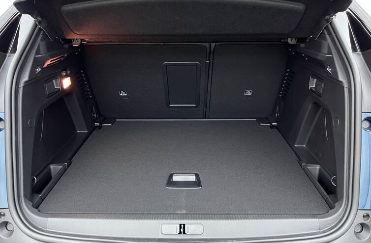 PEUGEOT 3008 SUV Essence