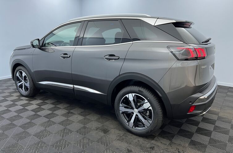 PEUGEOT 3008 SUV Essence