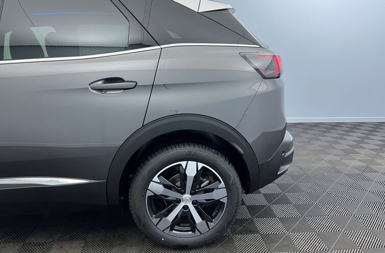 PEUGEOT 3008 SUV Essence