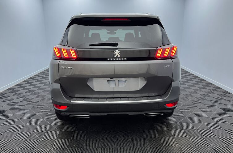 PEUGEOT 5008 SUV Essence
