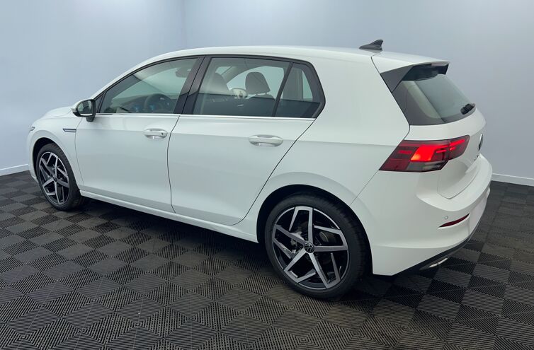 VOLKSWAGEN Golf Berline Essence Hybride