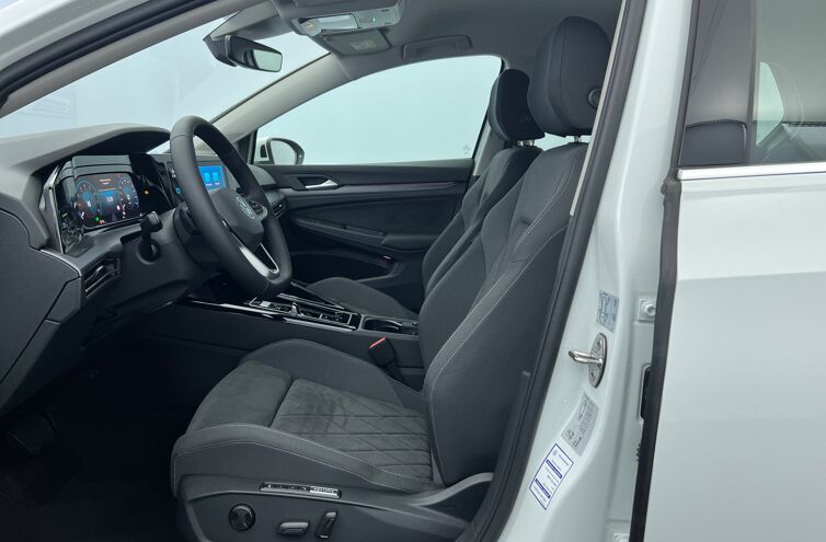 VOLKSWAGEN Golf Berline Essence Hybride