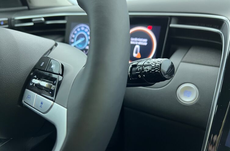 HYUNDAI Tucson SUV Hybride rechargeable Essence