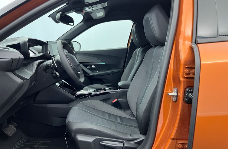 PEUGEOT 2008 SUV Essence