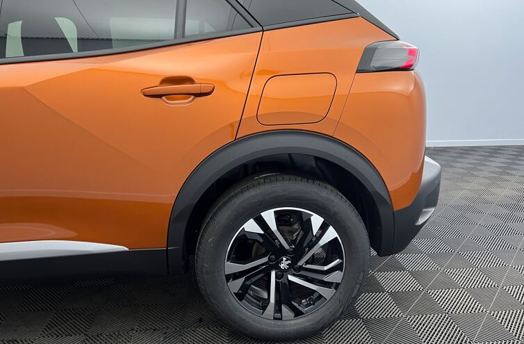 PEUGEOT 2008 SUV Essence