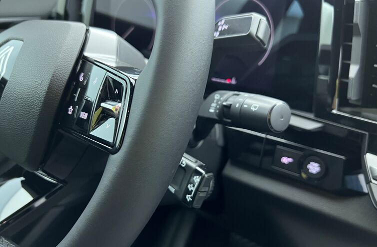 RENAULT Austral SUV Essence Hybride