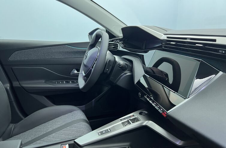 PEUGEOT 408 Nouvelle Berline Essence