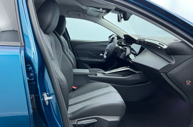 PEUGEOT 408 Nouvelle Berline Essence