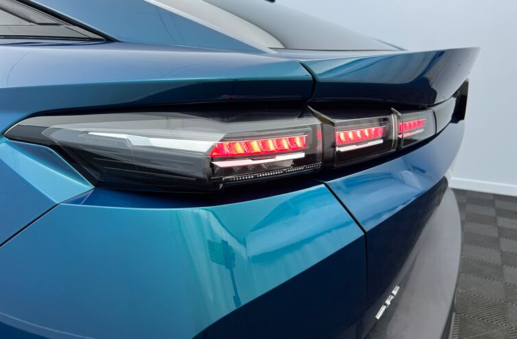 PEUGEOT 408 Nouvelle Berline Essence