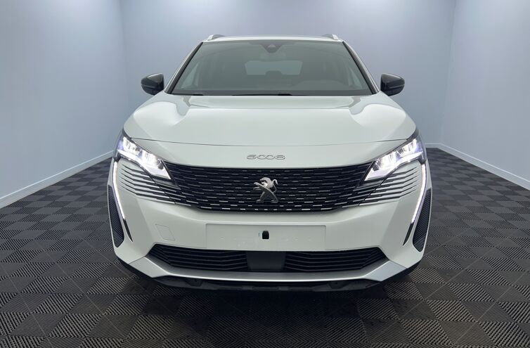 PEUGEOT 5008 SUV Essence