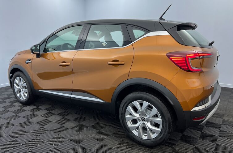 RENAULT Captur SUV Essence