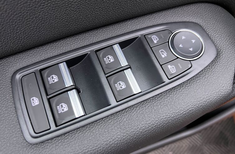 RENAULT Captur SUV Essence