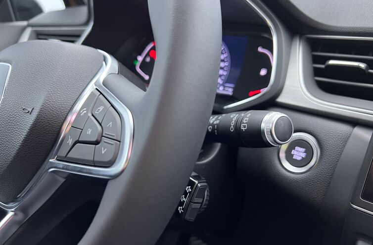 RENAULT Captur SUV Essence