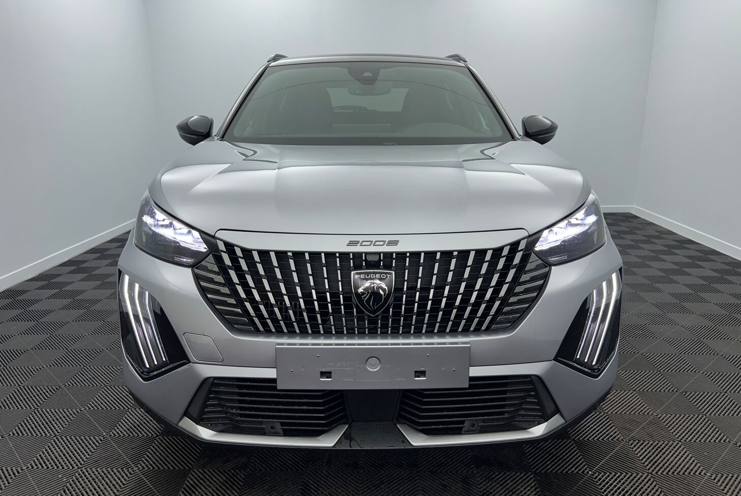 PEUGEOT 2008 SUV Essence 
