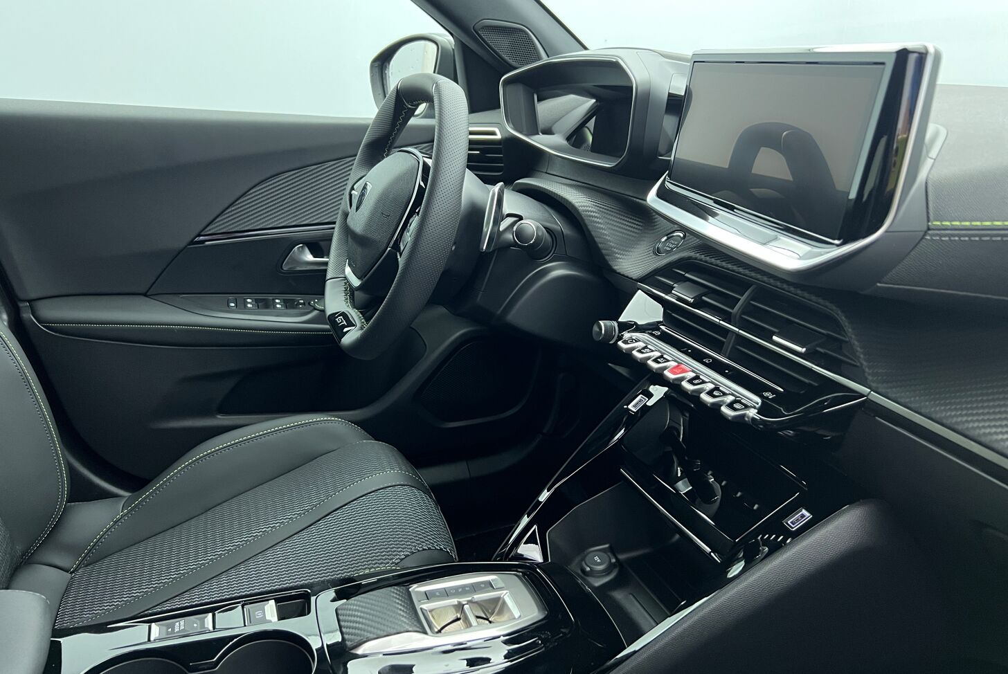 PEUGEOT 2008 SUV Essence 