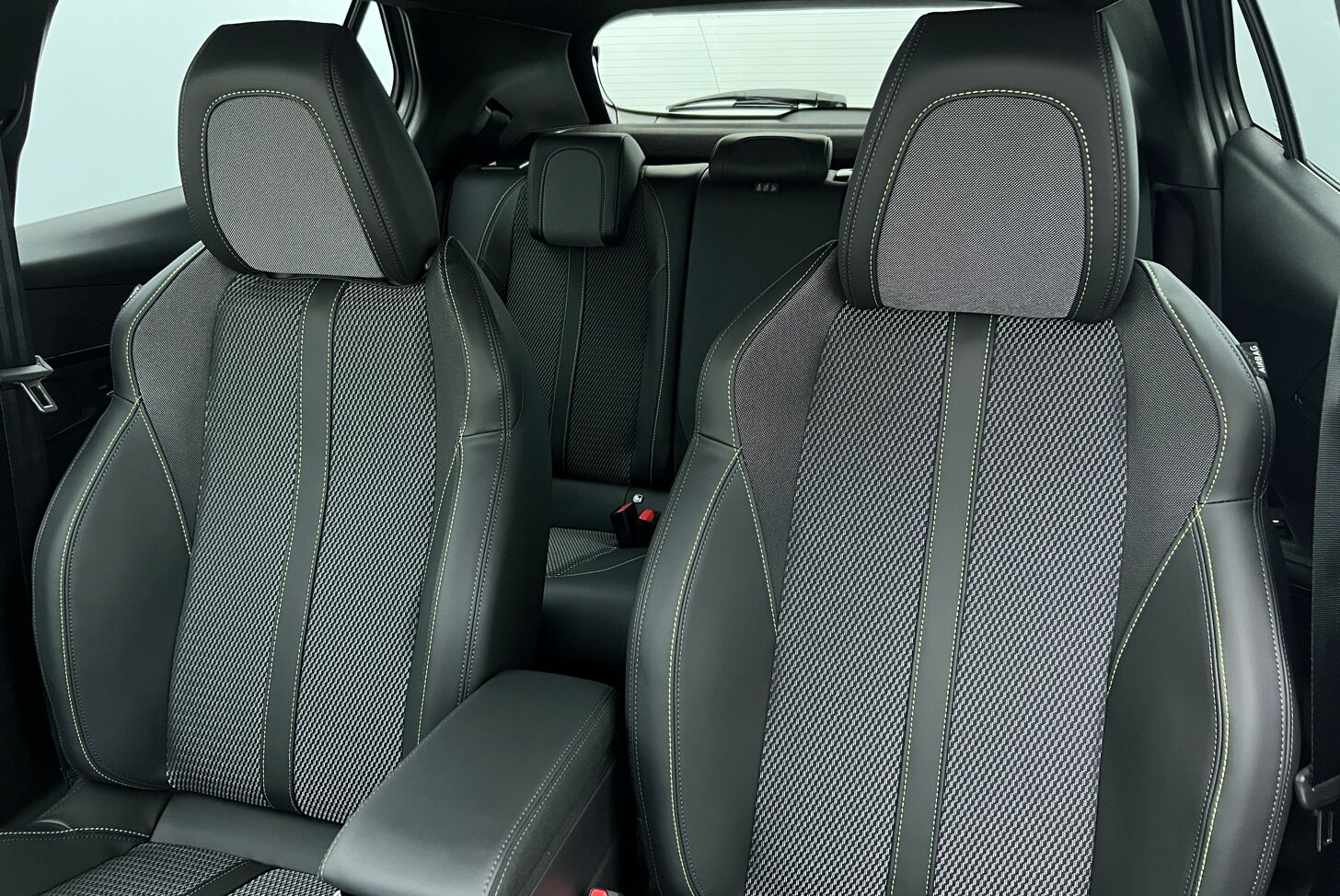 PEUGEOT 2008 SUV Essence 