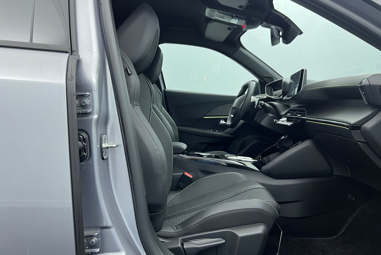 PEUGEOT 2008 SUV Essence 