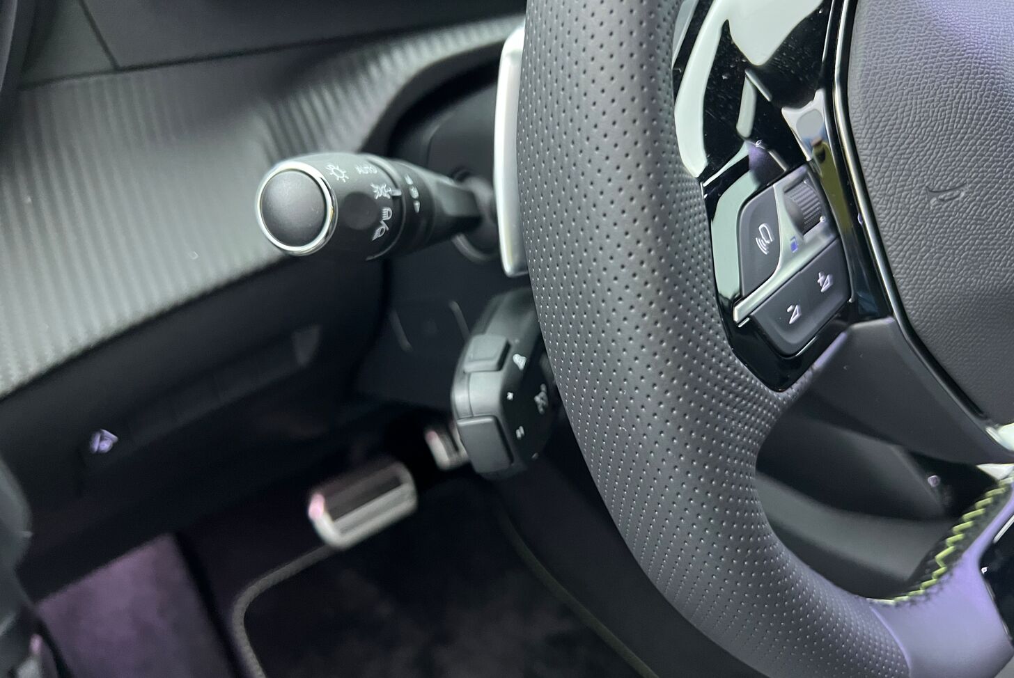 PEUGEOT 2008 SUV Essence 