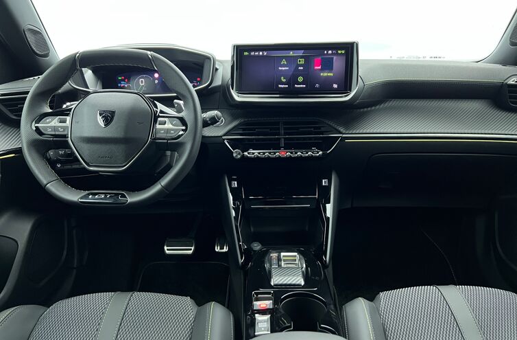 PEUGEOT 2008 SUV Essence 