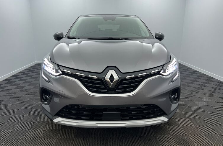 RENAULT Captur SUV Essence 